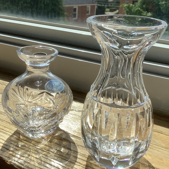 Two Miniature Cut Glass Vases - Picture 1 of 11
